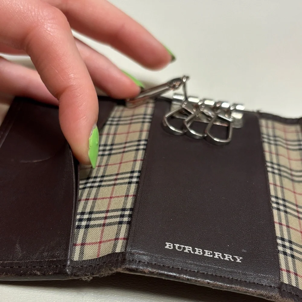 Vintage Burberry Brown Canvas Key Holder - Picture 8 of 10